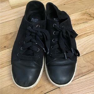 Eileen Fisher Size 8 Black Sneakers